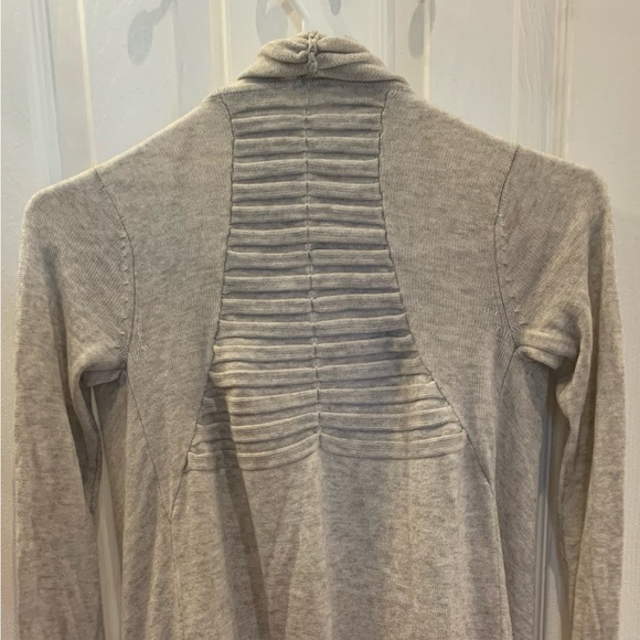 Lululemon Wrap - Picture 2 of 4